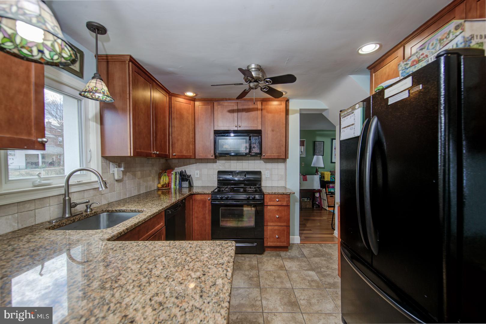 532 Achille Road Havertown, PA 19083 - Photo 8 of 18