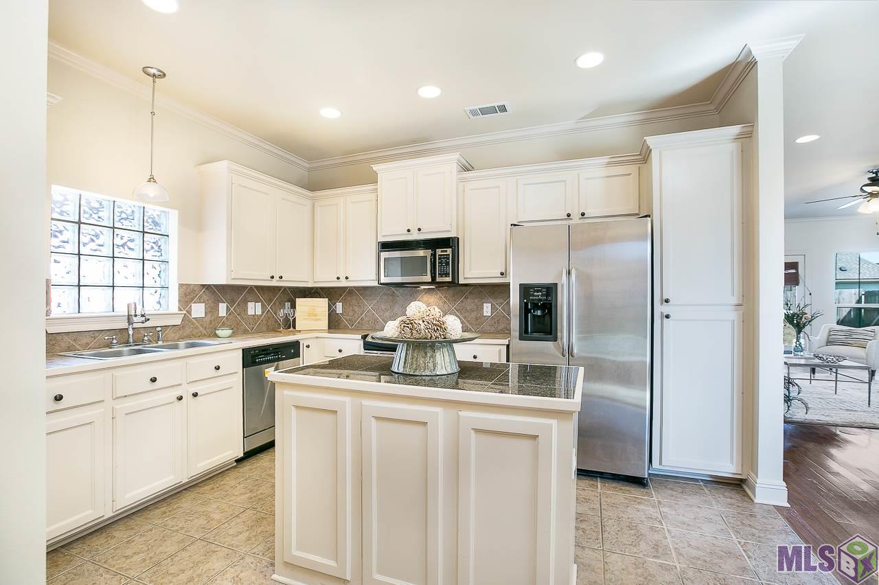 2251 Springtide Drive Baton Rouge, LA 70810 - Photo 4 of 24 Gallery Image 4