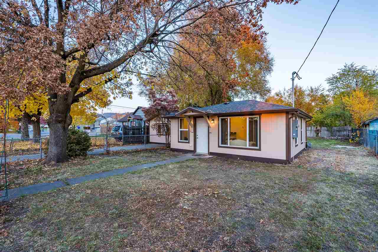 4718 North Best Road Spokane Valley, WA 99216 - Photo 3 of 20