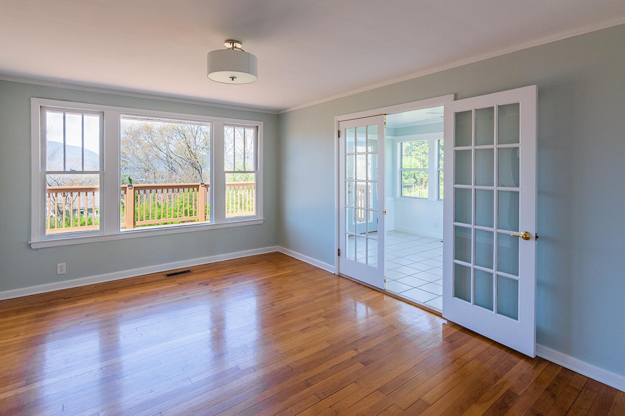 323 Walsh Road Chattanooga, TN 37405 - Photo 18 of 41 323WalshSt-18