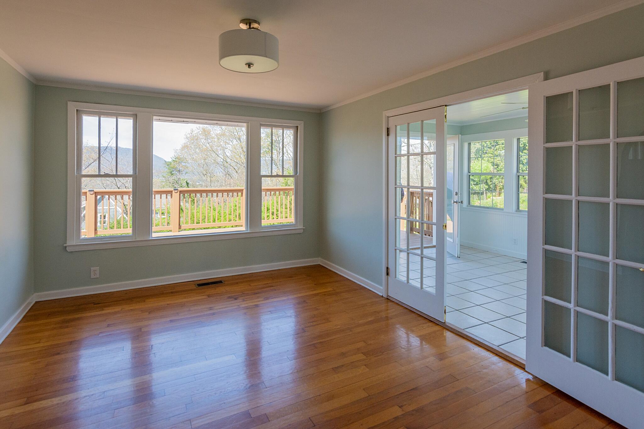 323 Walsh Road Chattanooga, TN 37405 - Photo 33 of 41 323WalshSt-33