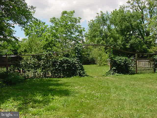 215 Blue Ridge Avenue Front Royal, VA 22630 - Photo 5 of 24