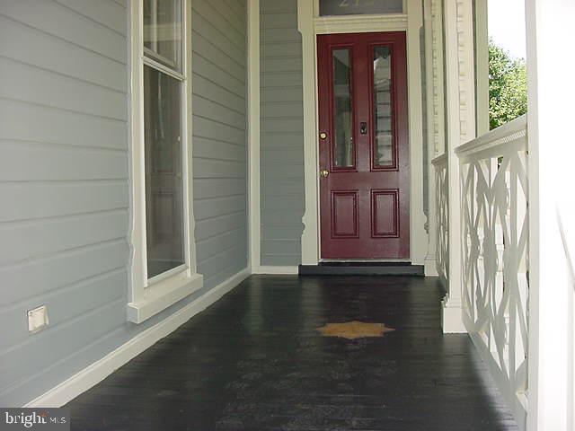 215 Blue Ridge Avenue Front Royal, VA 22630 - Photo 8 of 24