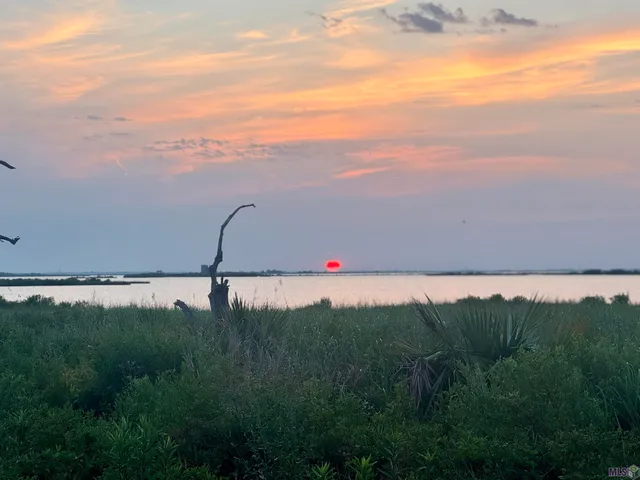 $615,000 | 6920 Highway 56, Chauvin, LA 70344