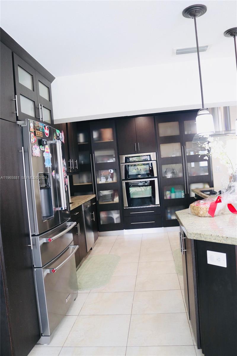 3521 Southwest 99th Court Miami, FL 33165 - Photo 15 of 70