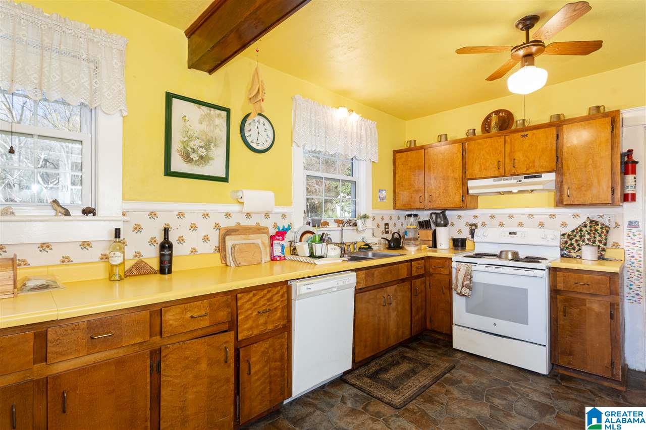 903 Blue Ridge Drive Anniston, AL 36207 - Photo 8 of 47
