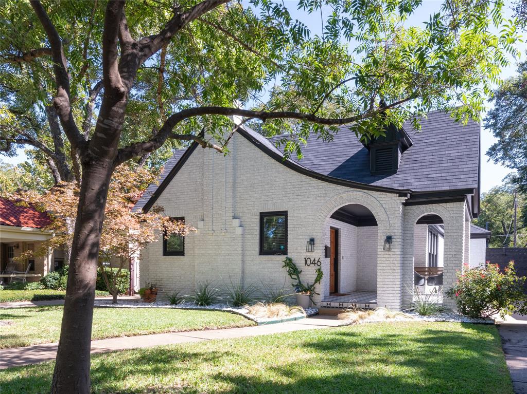 1046 North Clinton Avenue Dallas, TX 75208 - Photo 1 of 1