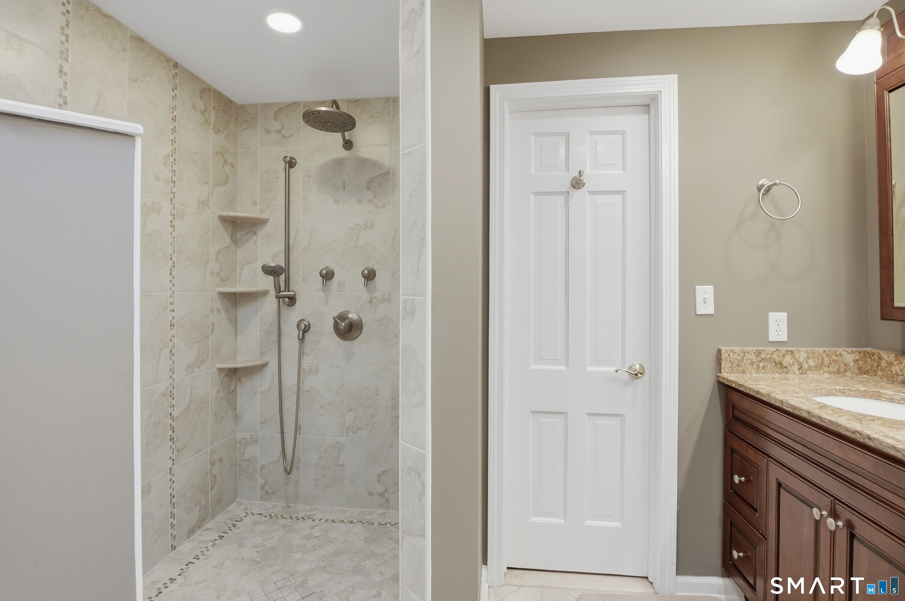255 Nob Hill Road Cheshire, CT 06410 - Photo 20 of 39