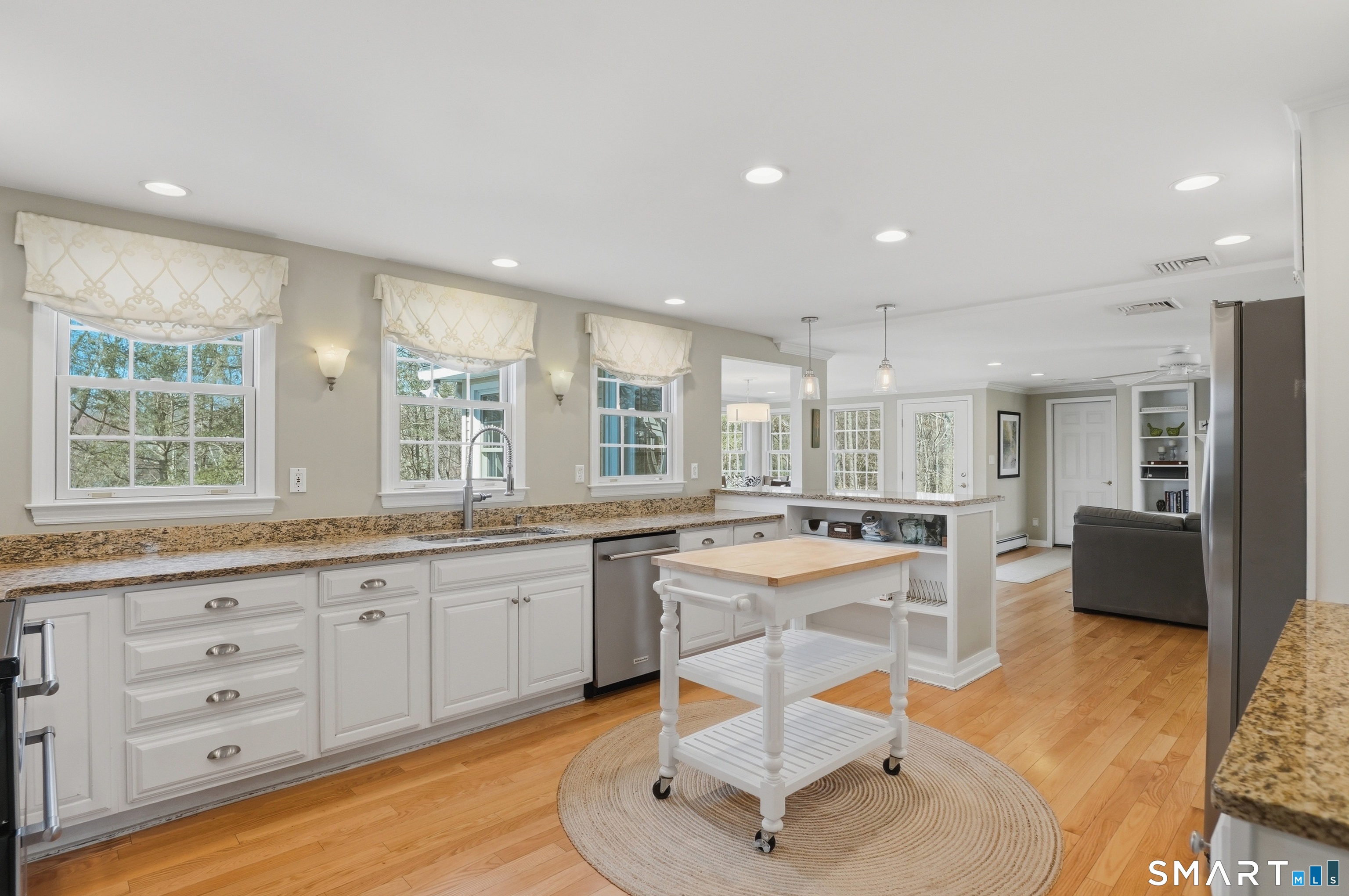 255 Nob Hill Road Cheshire, CT 06410 - Photo 5 of 39