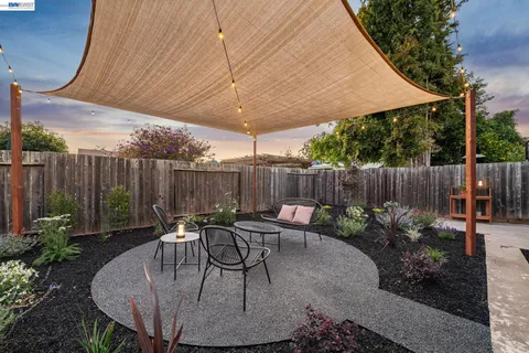 $849,000 | 467 Santa Clara Avenue, Alameda, CA 94501