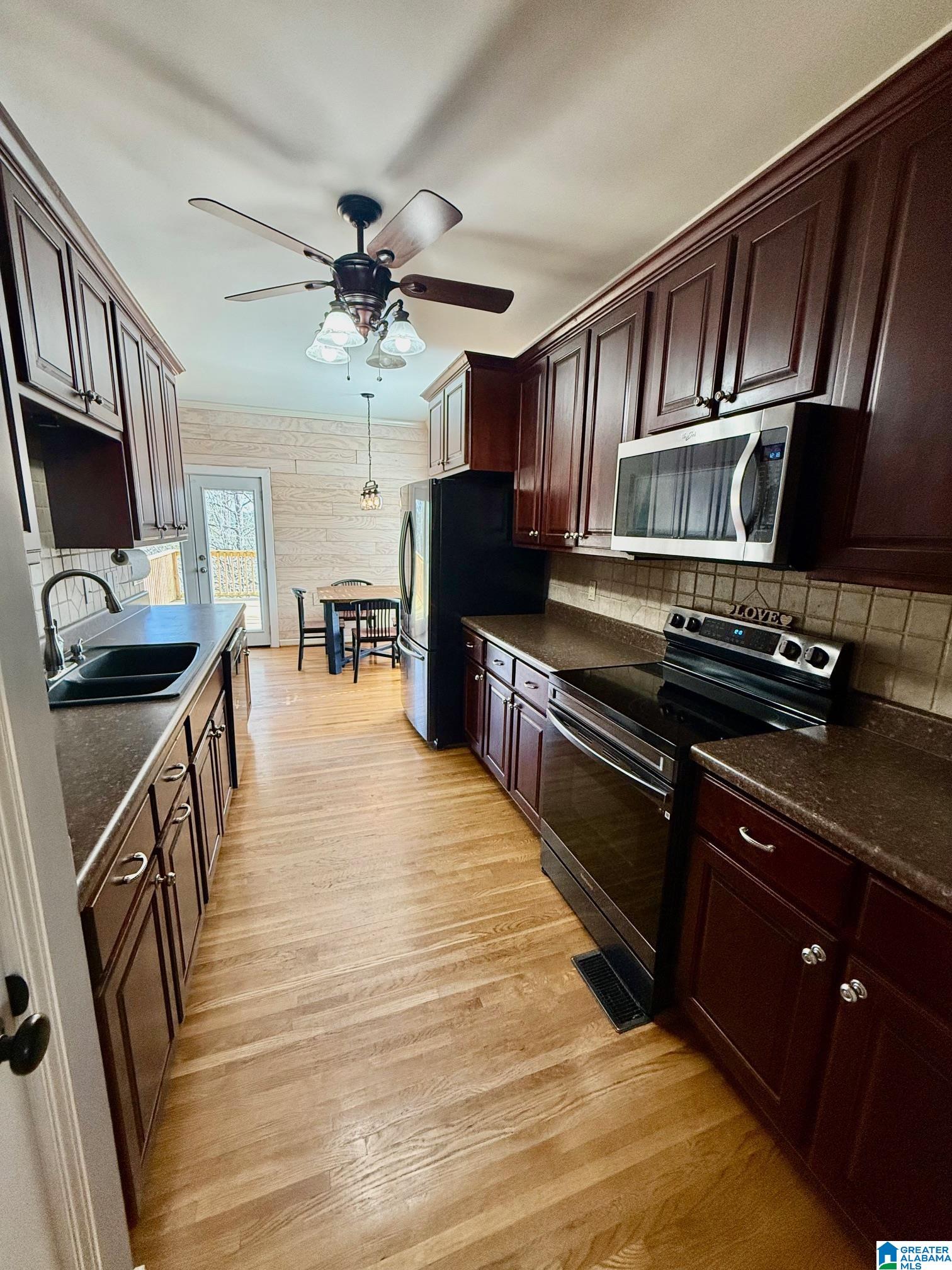 629 Woodland Ridge Road Odenville, AL 35120 - Photo 10 of 26
