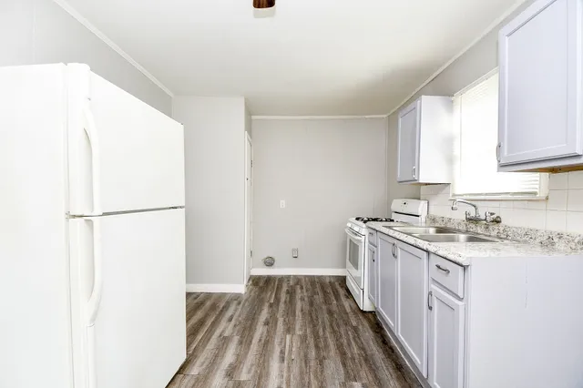 $900 | 5000 Noble Street, Unit 6, Houston, TX 77020