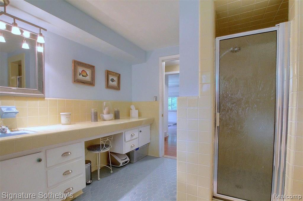 1731 Lone Pine Road Bloomfield Hills, MI 48302 - Photo 28 of 38