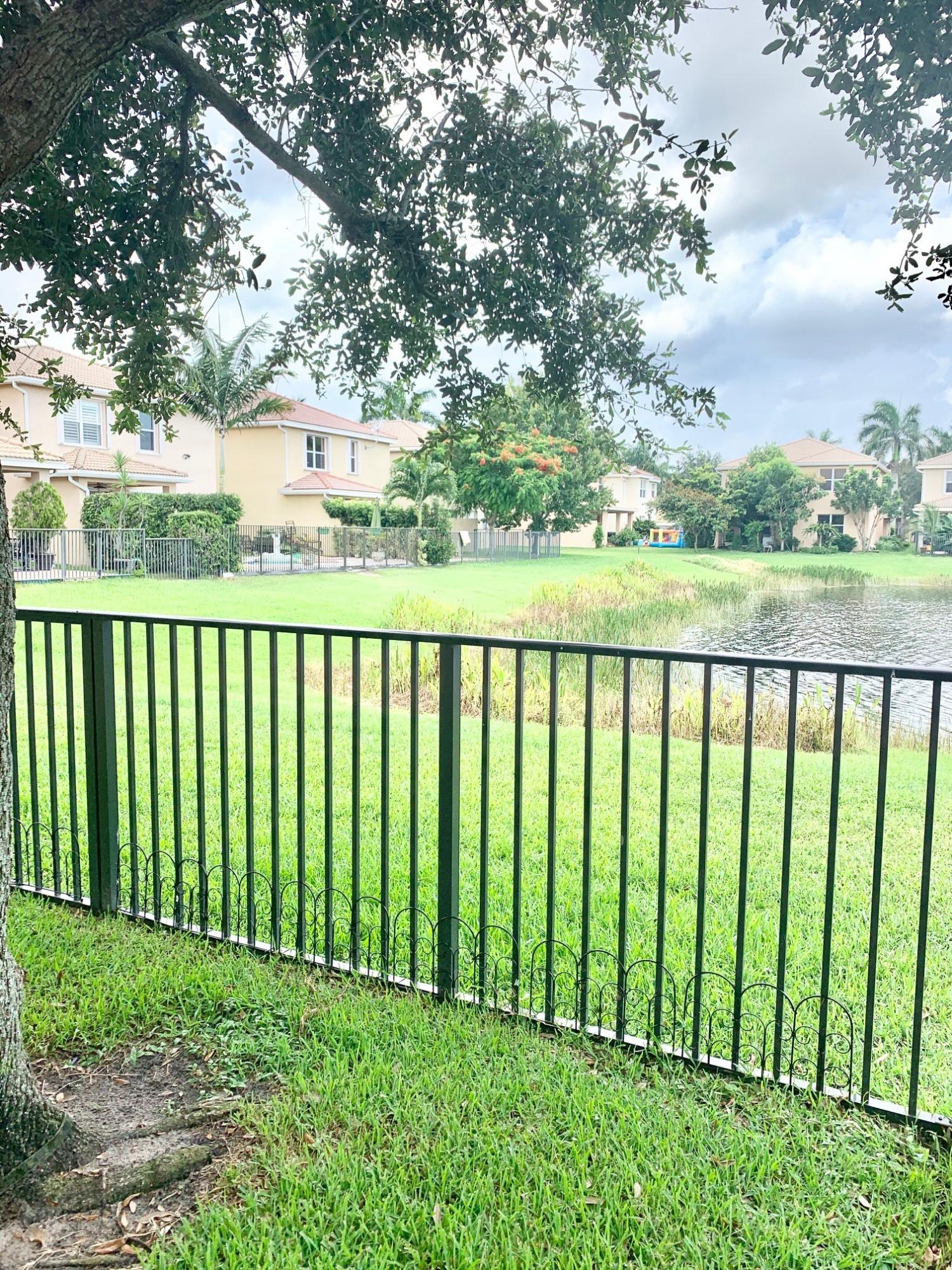 7963 Red Mahogany Road Boynton Beach, FL 33437 - Photo 37 of 41 o5