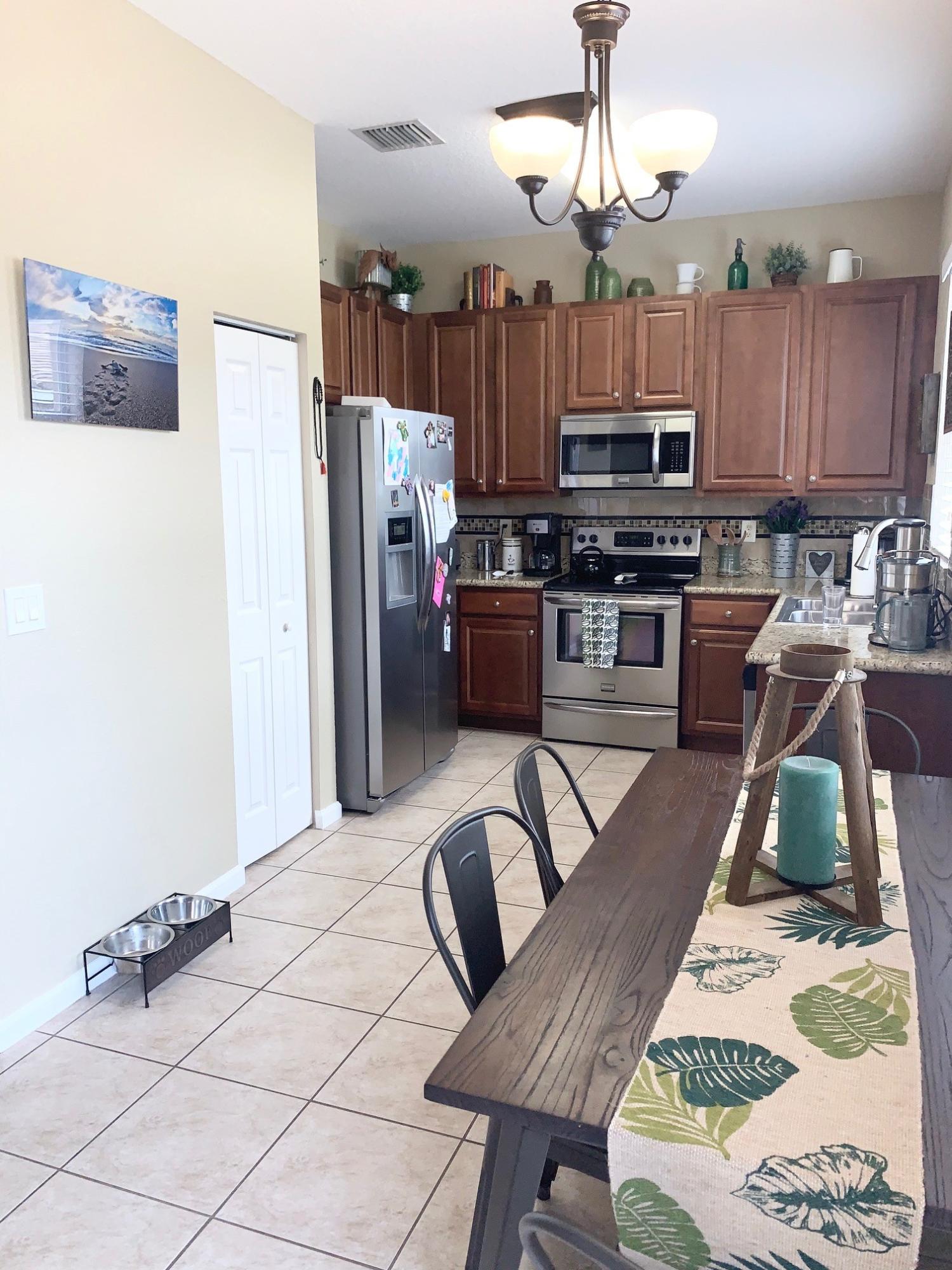 7963 Red Mahogany Road Boynton Beach, FL 33437 - Photo 6 of 41 k5