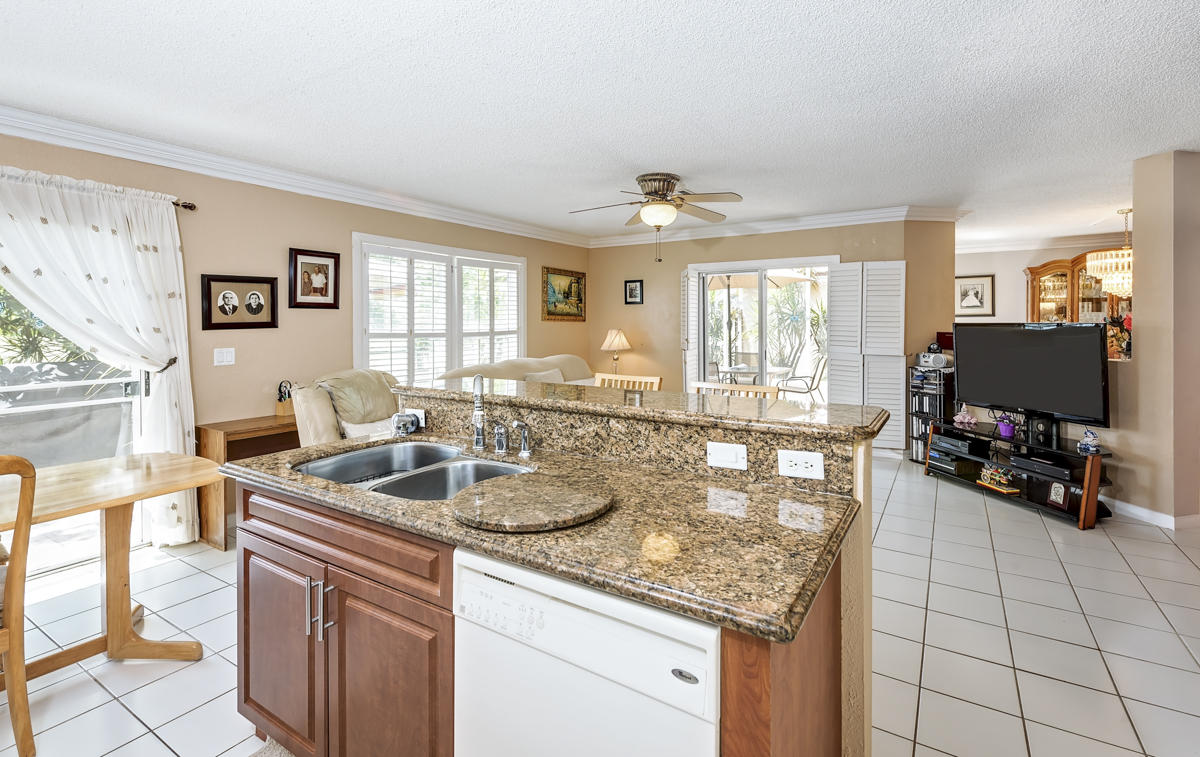 23323 Treeline Drive Boca Raton, FL 33428 - Photo 14 of 28 15