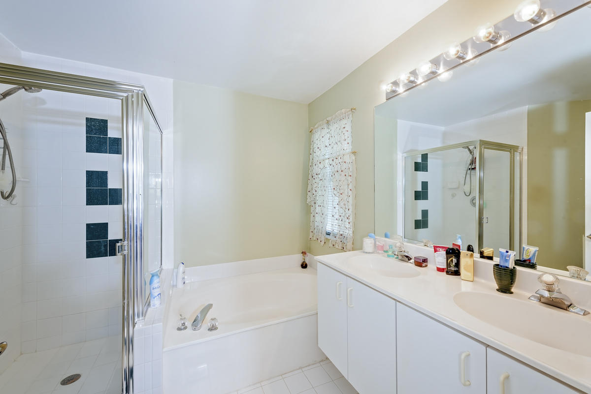 23323 Treeline Drive Boca Raton, FL 33428 - Photo 18 of 28 20