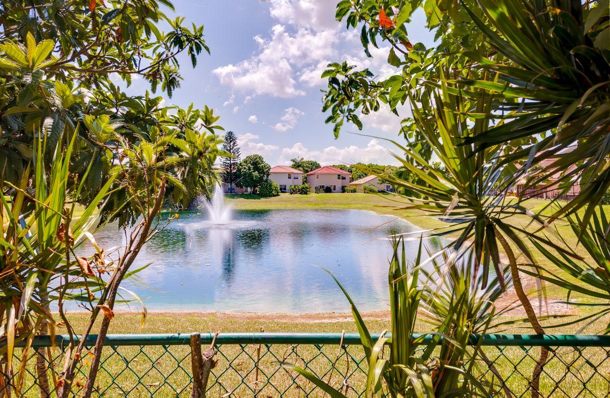 23323 Treeline Drive Boca Raton, FL 33428 - Photo 24 of 28 31