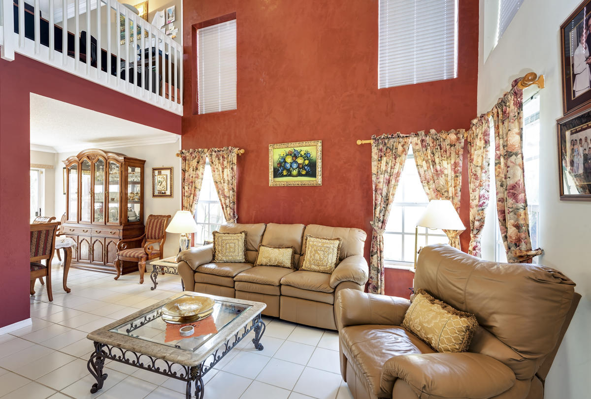 23323 Treeline Drive Boca Raton, FL 33428 - Photo 3 of 28 4
