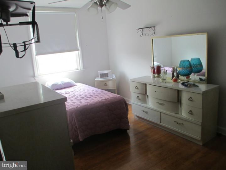7438 Brockton Road Philadelphia, PA 19151 - Photo 8 of 13 Bedroom