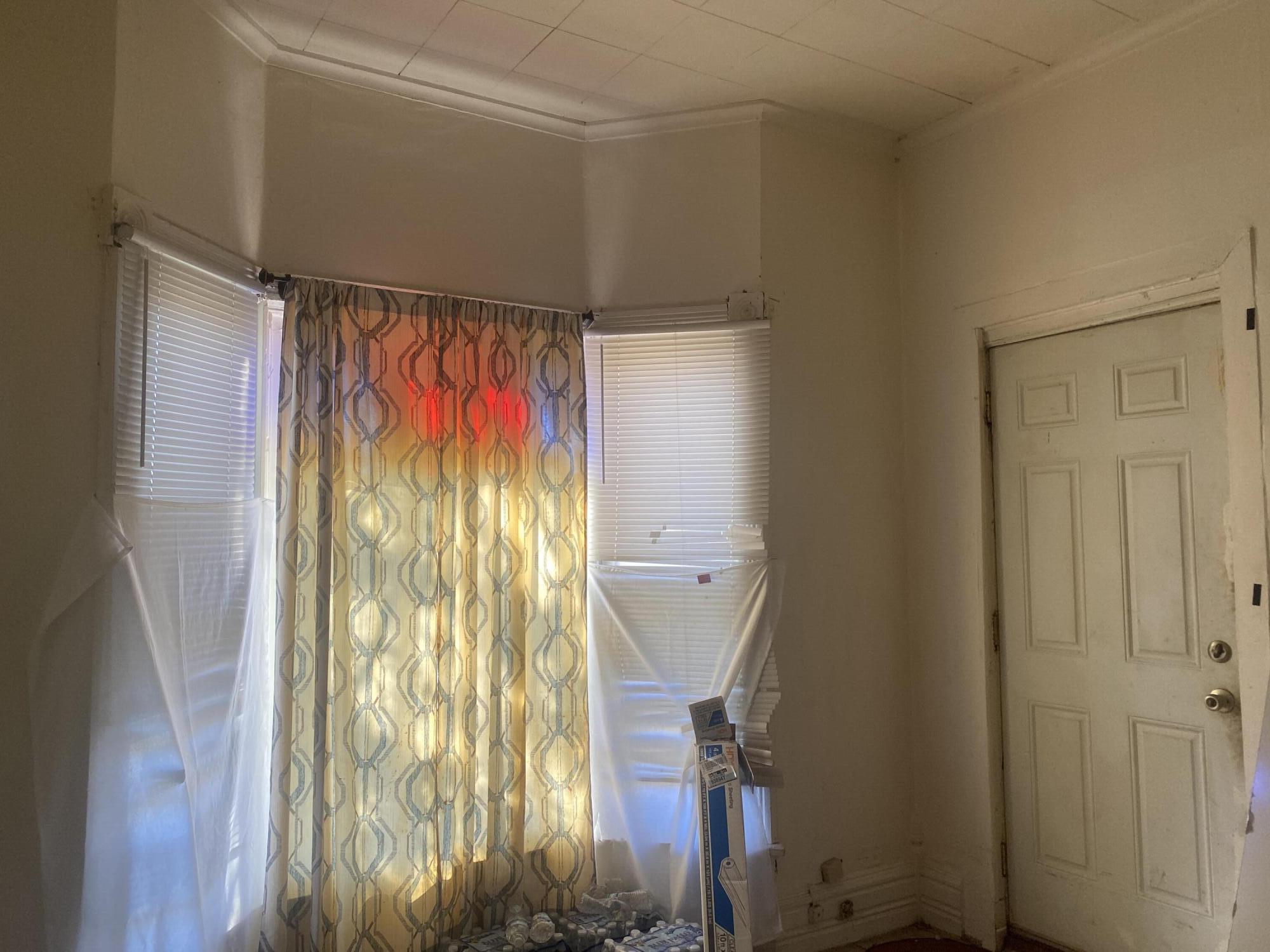 309 High Street Benton Harbor, MI 49022 - Photo 7 of 19 IMG_4075