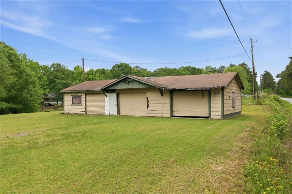 266 Anderson Road Rockmart, GA 30153 - Photo 31 of 31 a front view of a house with a yard