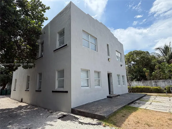 $2,000 | 6828 Northwest 3rd Avenue, Unit 2, Miami, FL 33150