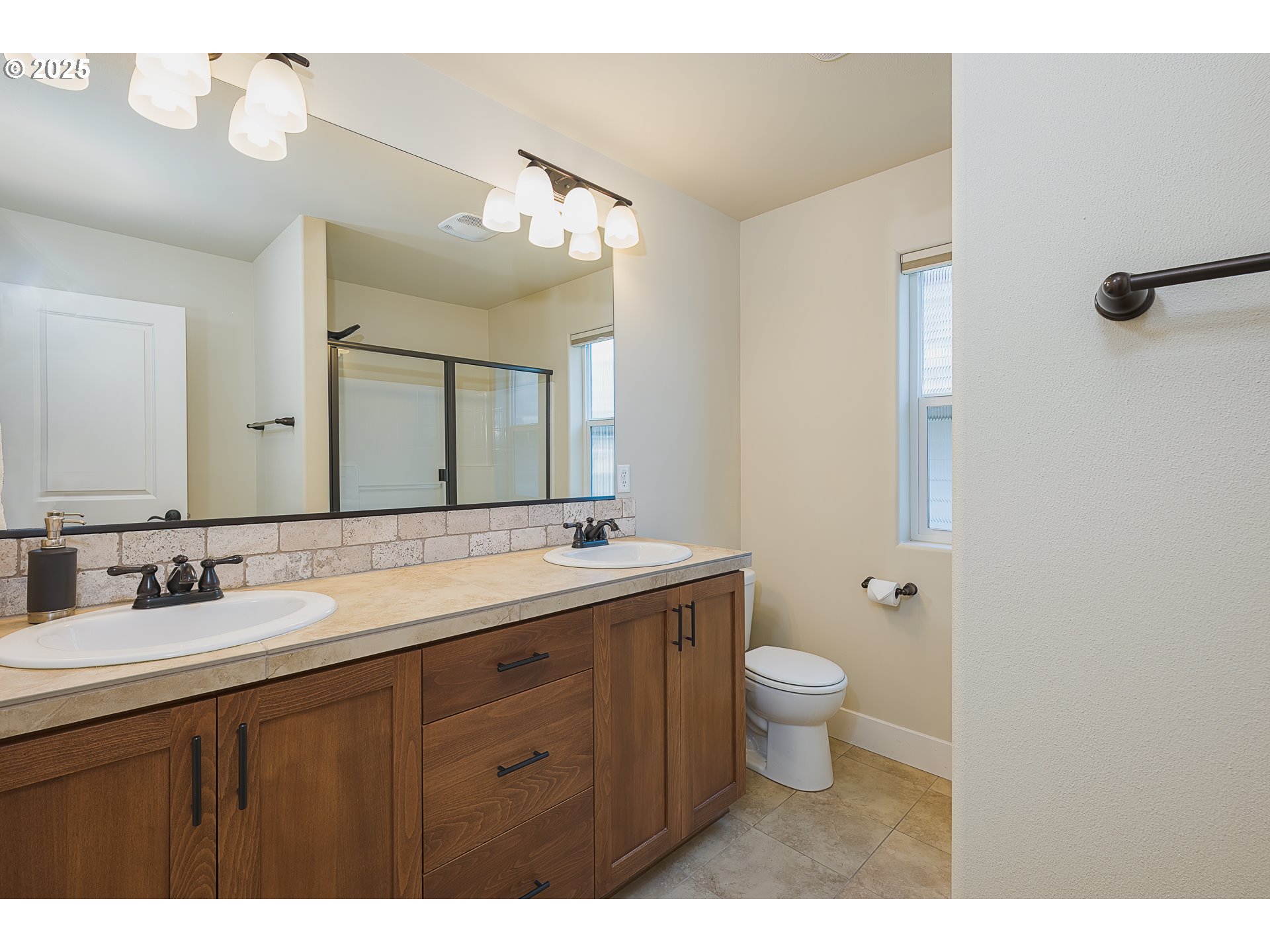 14856 Northwest Shackelford Road Portland, OR 97229 - Photo 13 of 35 Gallery Image 13