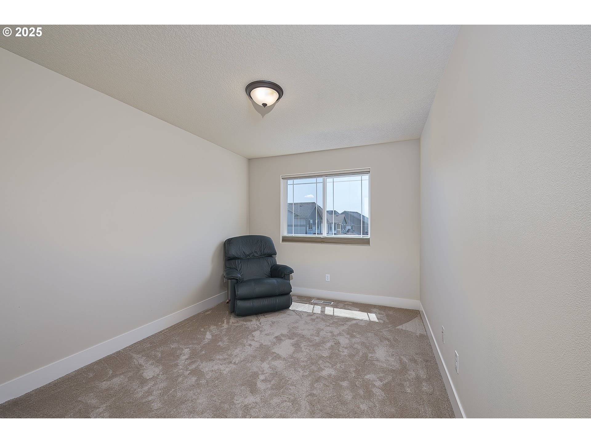 14856 Northwest Shackelford Road Portland, OR 97229 - Photo 16 of 35 Gallery Image 16
