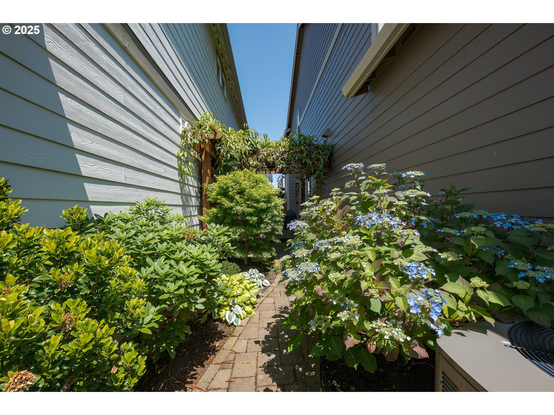 14856 Northwest Shackelford Road Portland, OR 97229 - Photo 22 of 35 Gallery Image 22