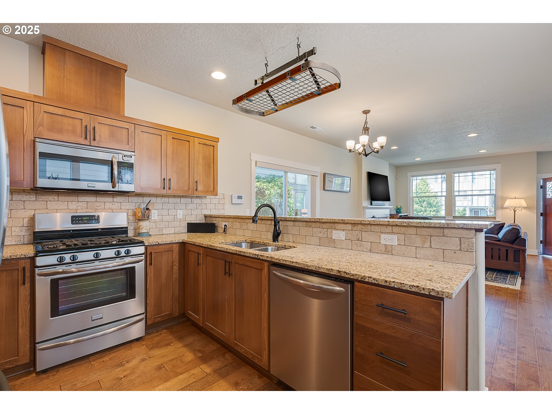 14856 Northwest Shackelford Road Portland, OR 97229 - Photo 6 of 35 Gallery Image 6
