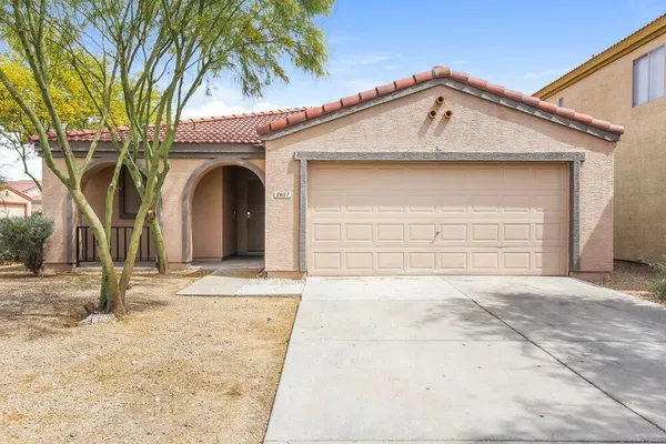 $1,950 | 2627 South 84th Glen, Tolleson, AZ 85353