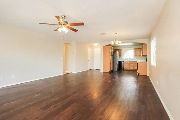 $1,980 | 2627 South 84th Glen, Tolleson, AZ 85353