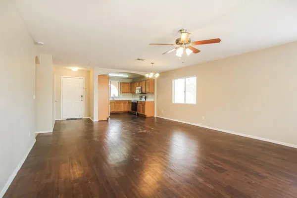 $1,940 | 2627 South 84th Glen, Tolleson, AZ 85353