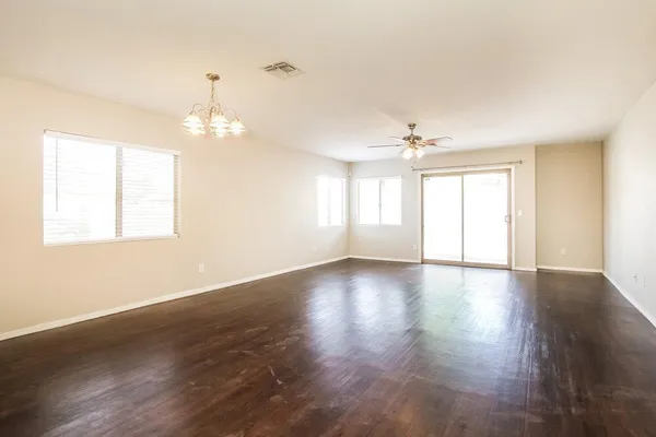 $1,980 | 2627 South 84th Glen, Tolleson, AZ 85353