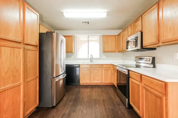 $1,940 | 2627 South 84th Glen, Tolleson, AZ 85353