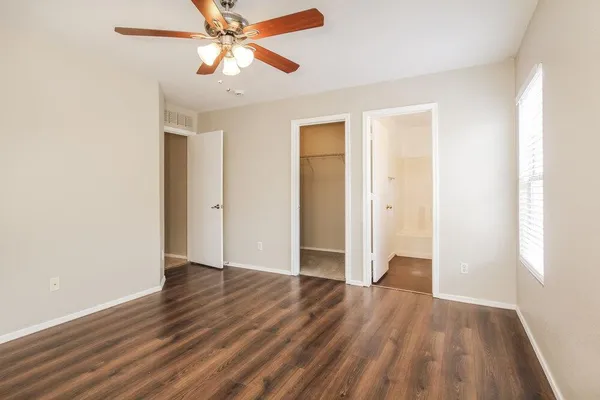 $1,950 | 2627 South 84th Glen, Tolleson, AZ 85353