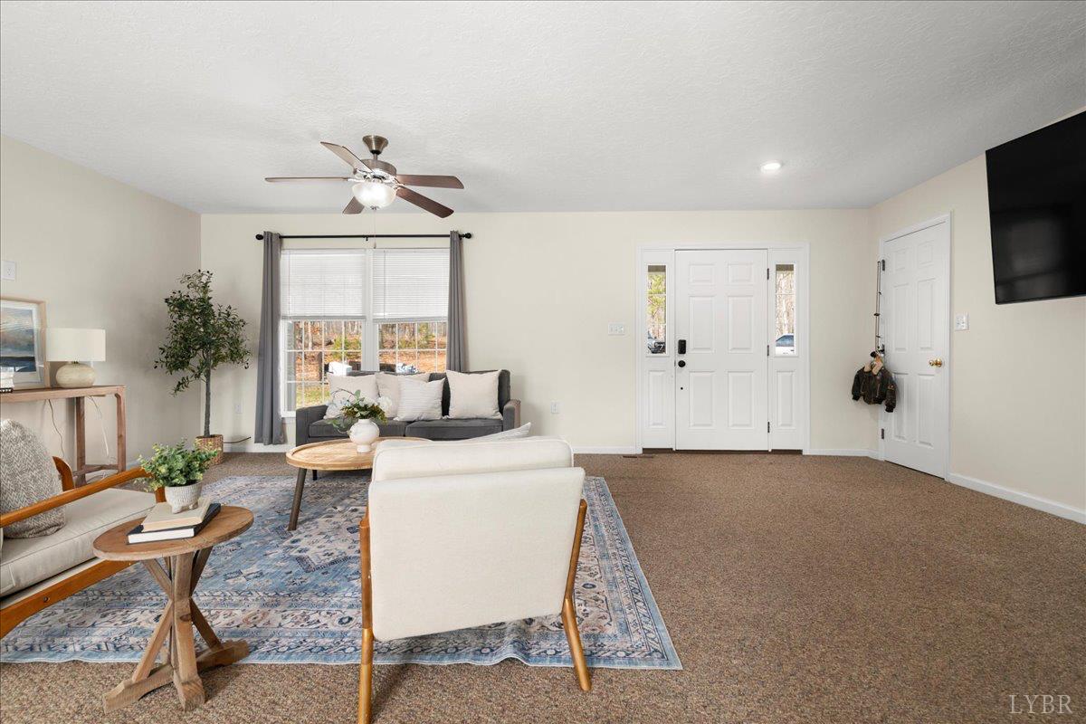 570 Kentmoor Farm Road Madison Heights, VA 24572 - Photo 7 of 38