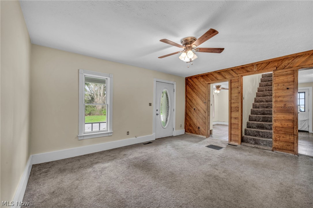 15593 Franchester Road Burbank, OH 44214 - Photo 14 of 25
