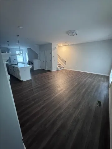 $465,000 | 2686 Crk Vw Terrace Northwest, Atlanta, GA 30318