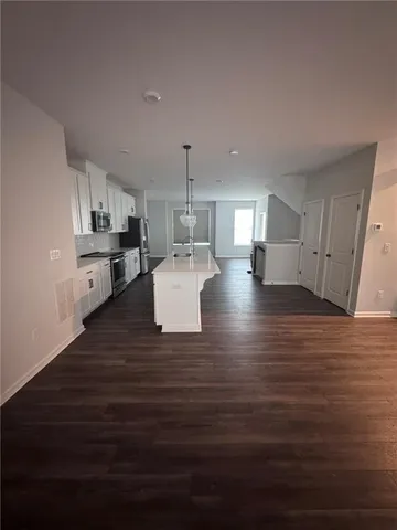 $465,000 | 2686 Crk Vw Terrace Northwest, Atlanta, GA 30318