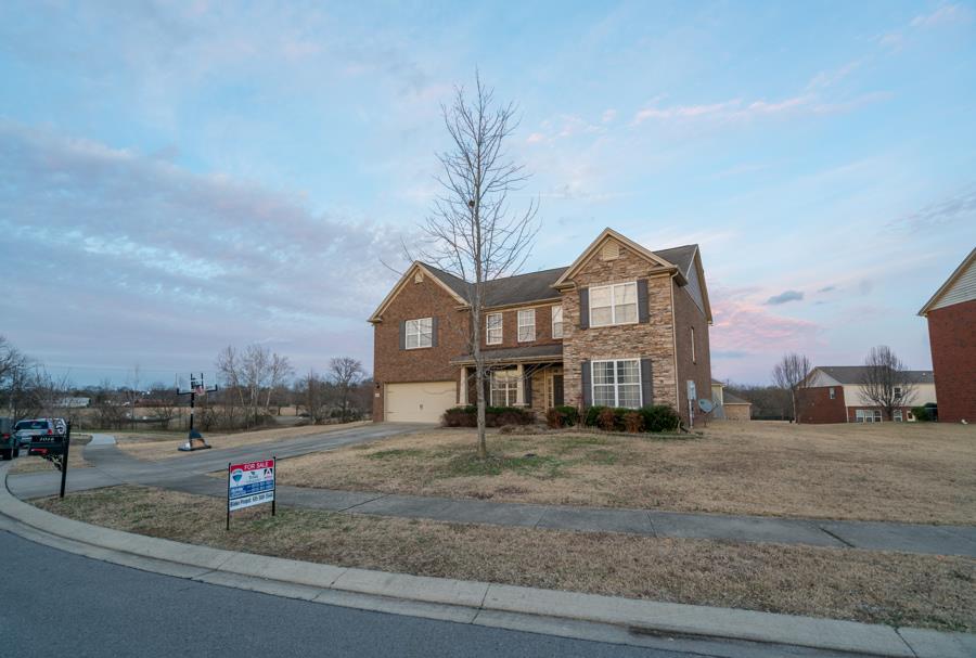 1016 Addington Road Hendersonville, TN 37075 - Photo 4 of 30 Gallery Image 4