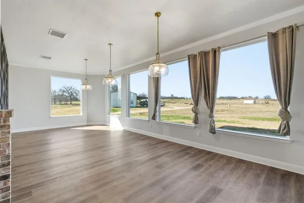 $1,500,000 | 4600 B Old Brock Road, Weatherford, TX 76087
