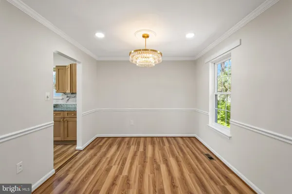 $814,000 | 10217 McKean Court, Great Falls, VA 22066