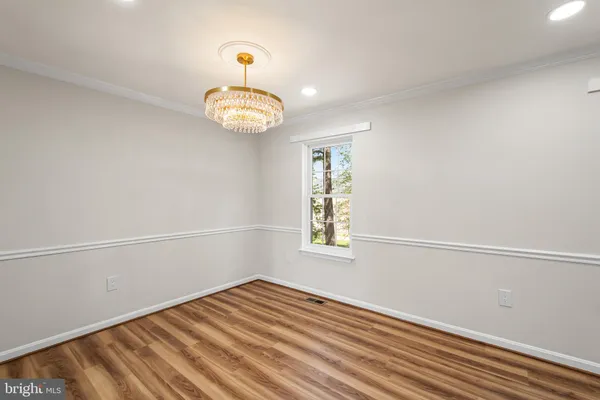 $814,000 | 10217 McKean Court, Great Falls, VA 22066