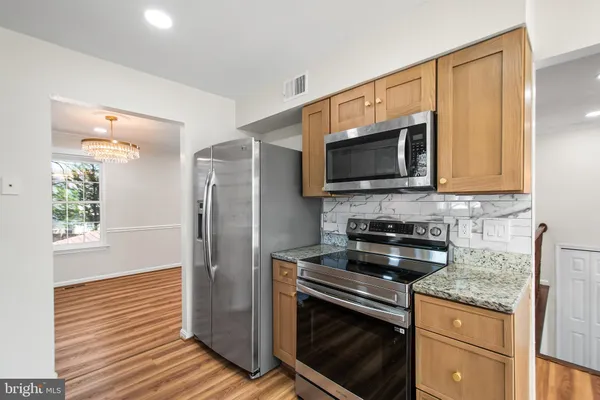 $814,000 | 10217 McKean Court, Great Falls, VA 22066