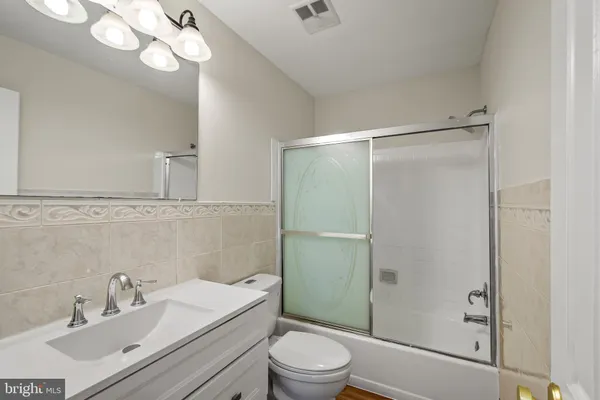 $814,000 | 10217 McKean Court, Great Falls, VA 22066