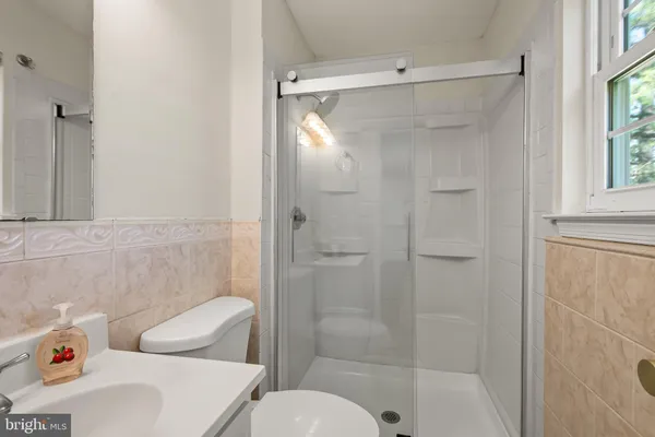 $814,000 | 10217 McKean Court, Great Falls, VA 22066