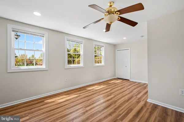 $814,000 | 10217 McKean Court, Great Falls, VA 22066