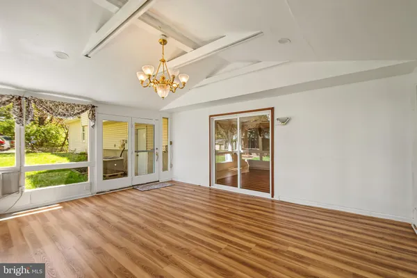 $814,000 | 10217 McKean Court, Great Falls, VA 22066